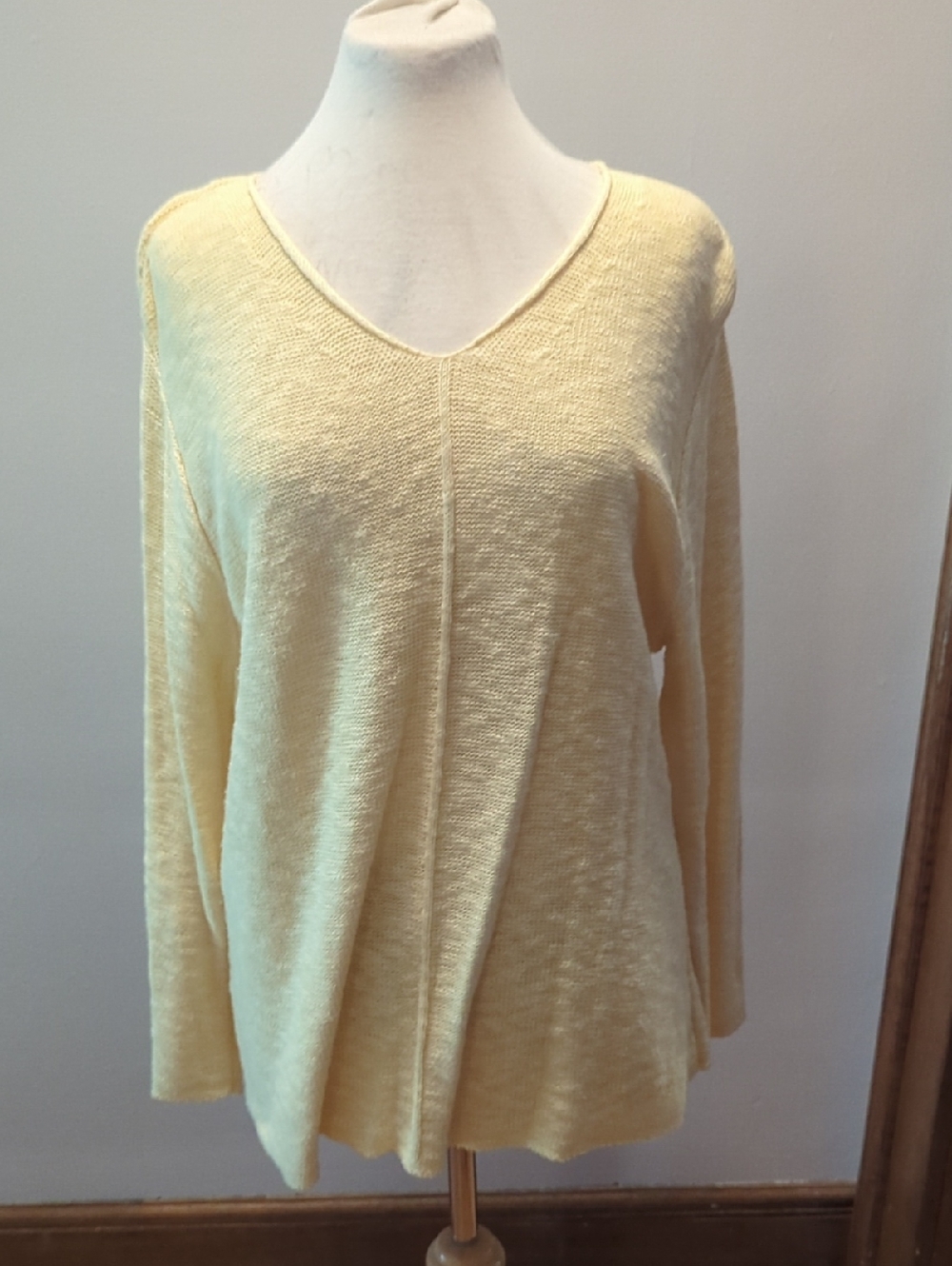 Avalin Light Yellow V-Neck Women's Sweater